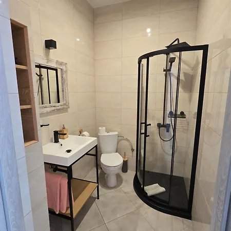 Dwor Bysina Myślenice